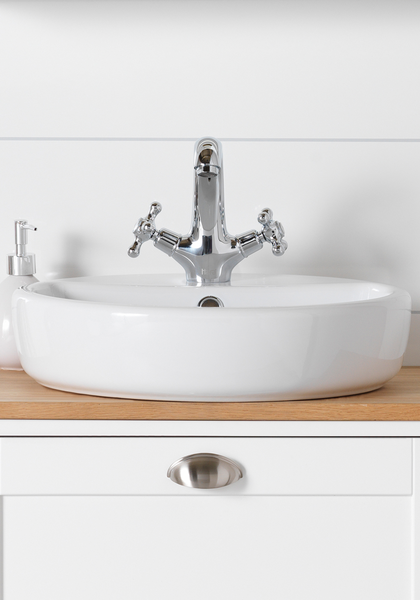 SKÅLHANDTAG HAFA EDEN KROM KOMPLETT, MED SKRUV