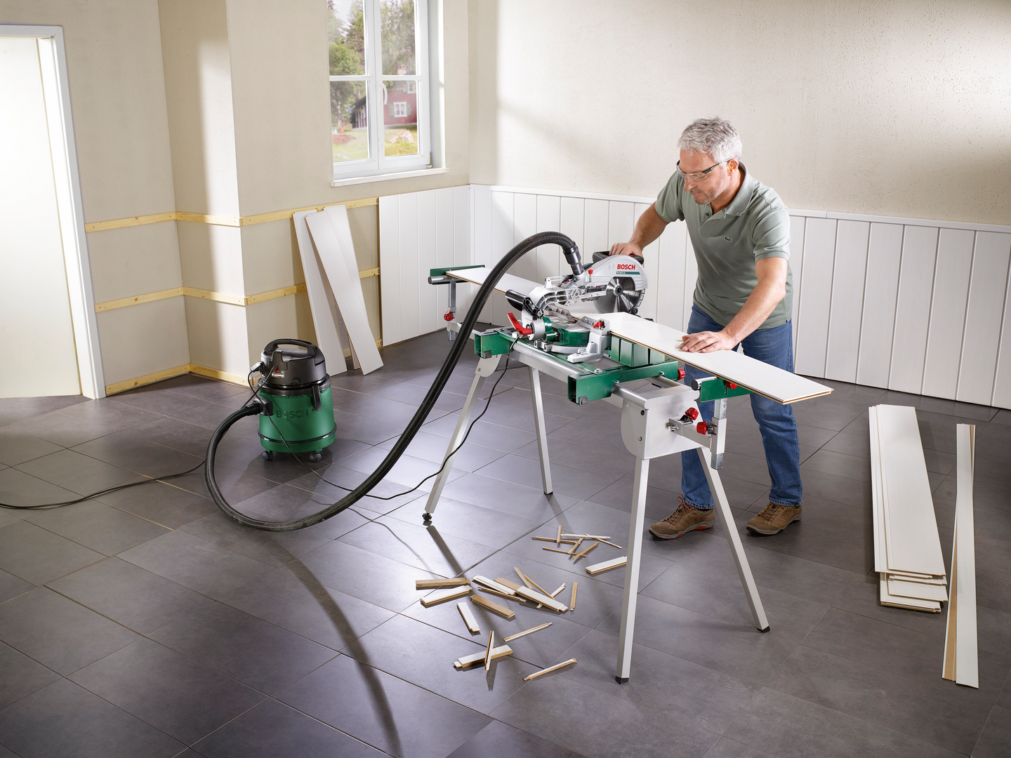 Katkaisu- ja jiirisaha Bosch PCM 800S