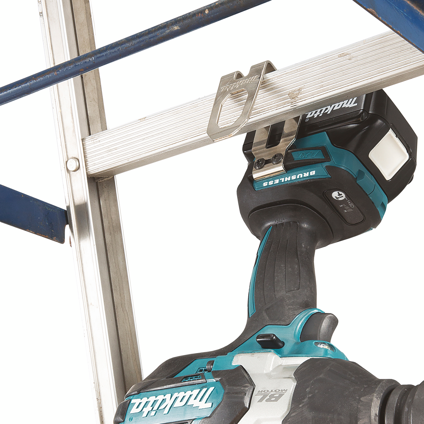 Akkumutterinväännin Makita DTW1002RTJ 18V
