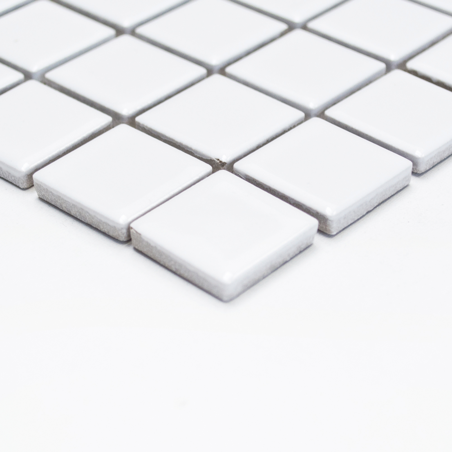 MOSAIK CELLO UNICOLOR 2,5X2,5 VIT, GL B100 PER ARK