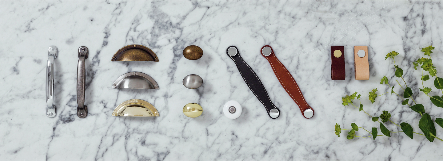 Allaskaappi Svedbergs stil 80x45cm harmaa laatikolla