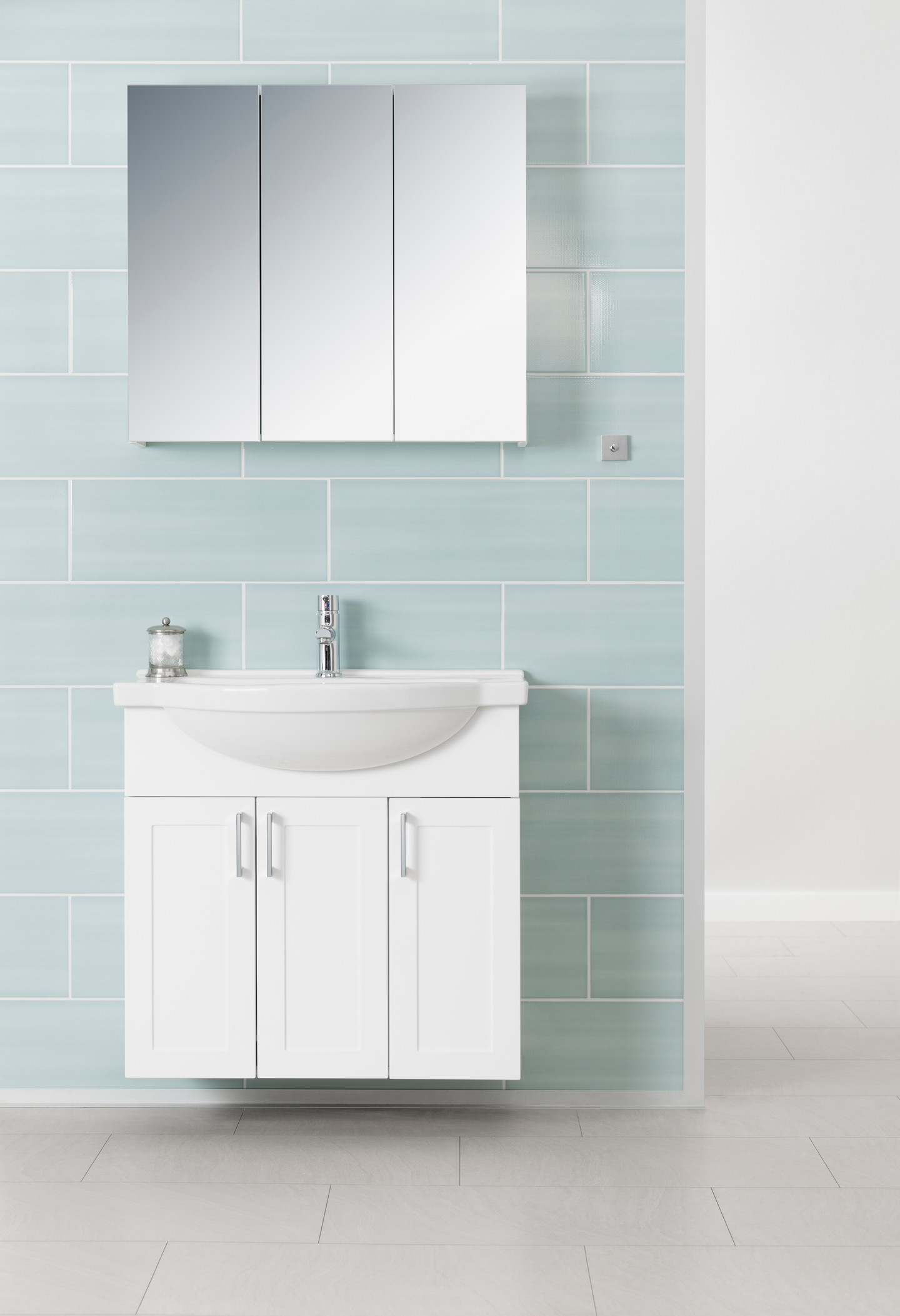 Peilikaappi Goodiy Triton 750