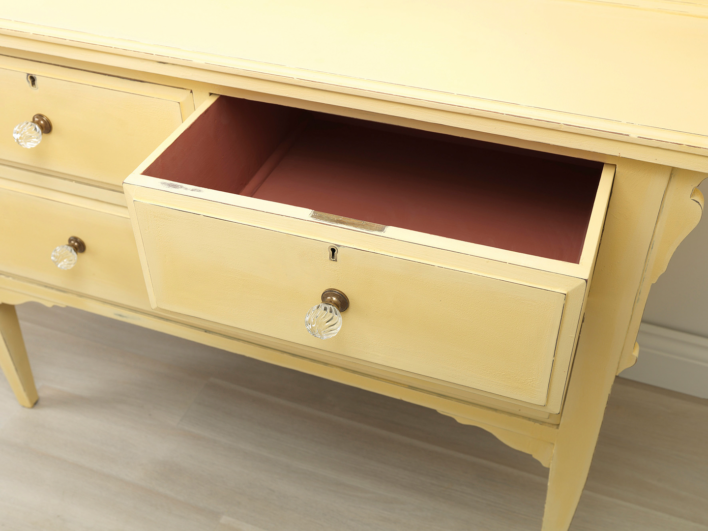 Rust-Oleum Chalky Finish Kalustemaali 125ml Mustard