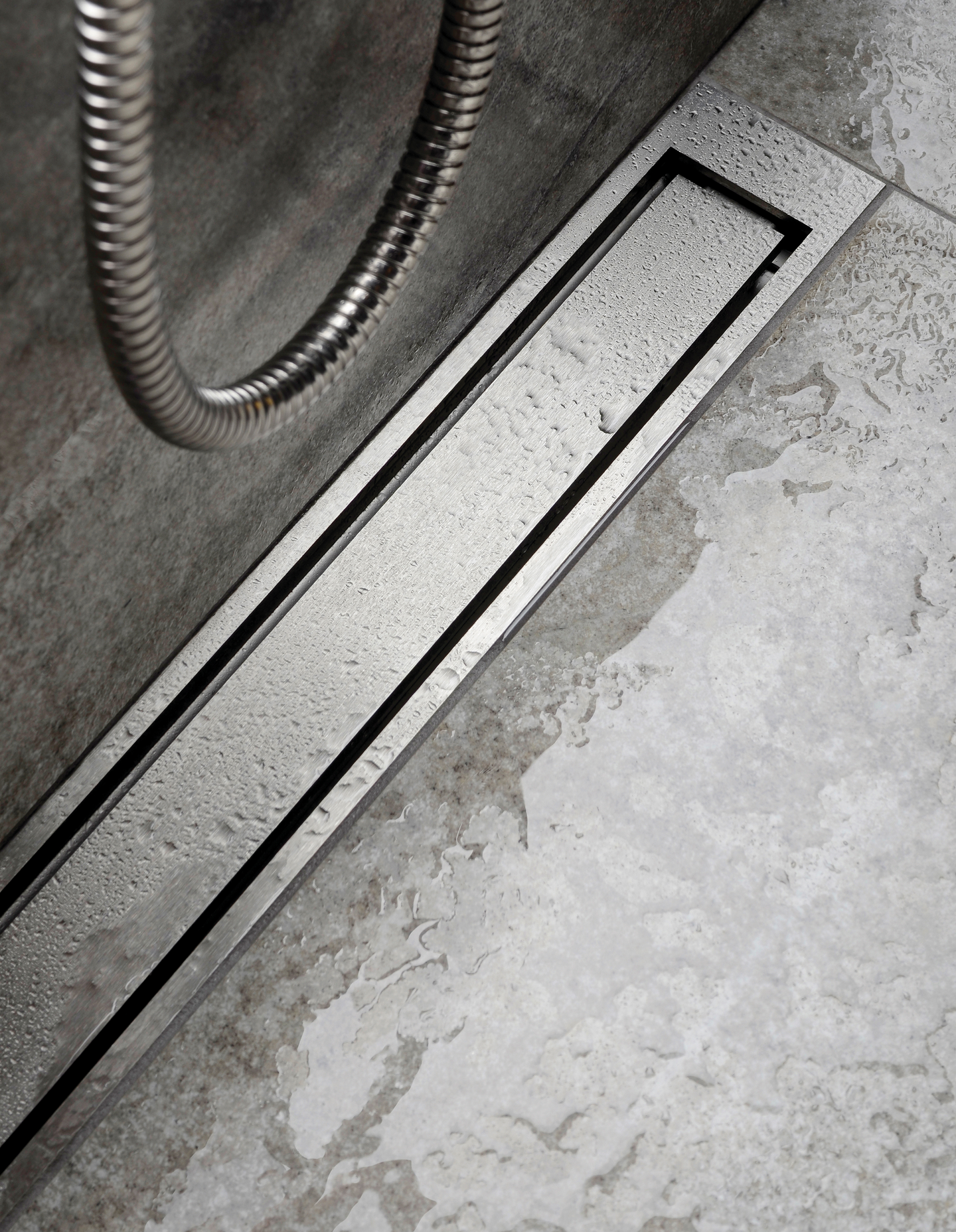 Lattiakaivokaluste Unidrain 1004 yksi seinälaippa