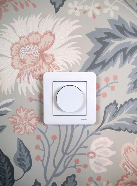 Led-valonsäädin Schneider Exxact UNI400led 4-400W valkoinen