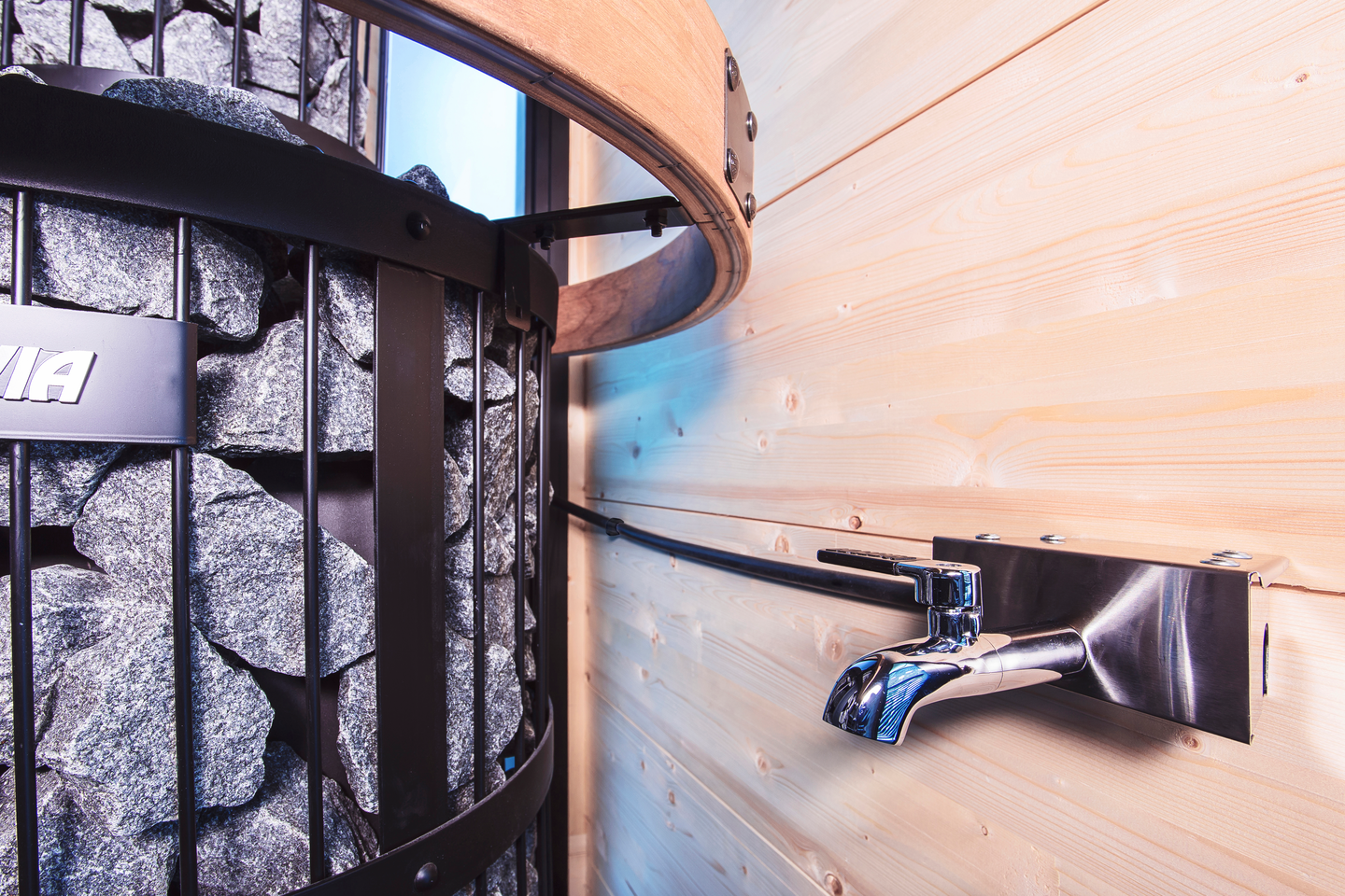 Vedenlämmitin Harvia Legend 25 litraa