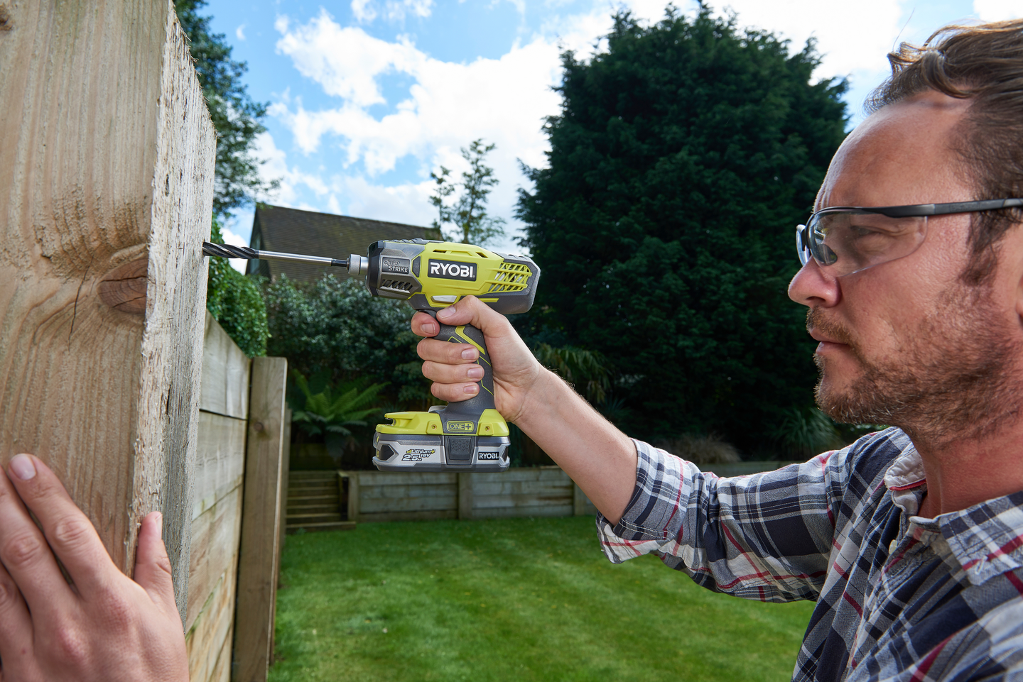 Iskevä ruuvinväännin Ryobi R18QS-0 18V ONE+