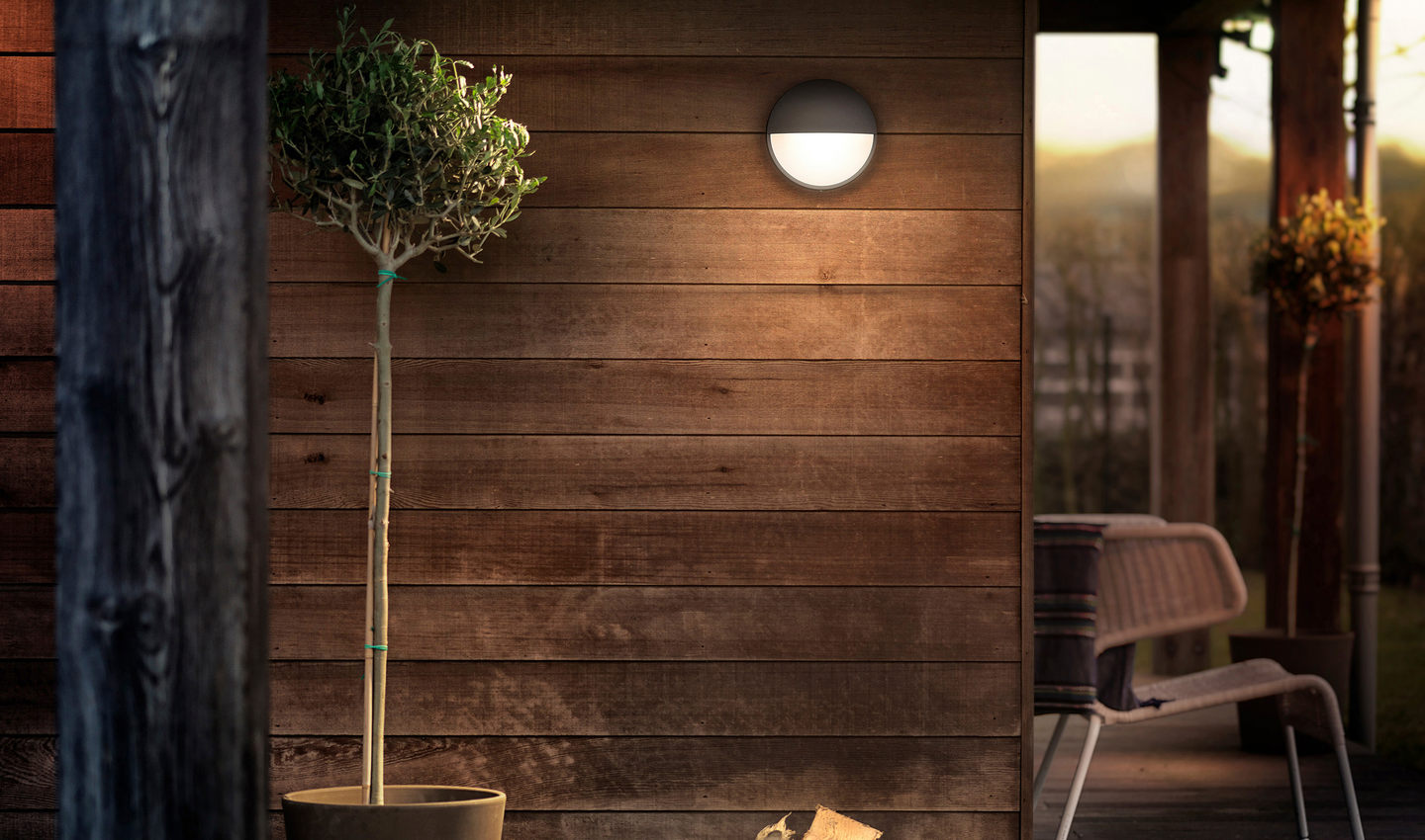 Seinävalaisin Capricorn Philips 1x6W antrasiitti