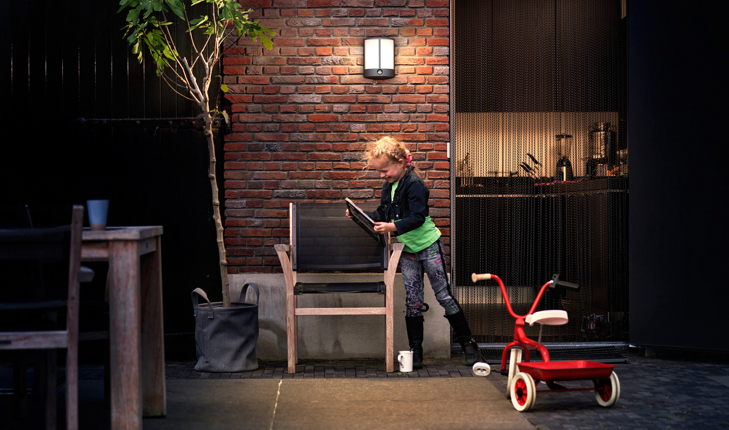 Seinävalaisin Philips Stock Ir 1x6W antrasiitti