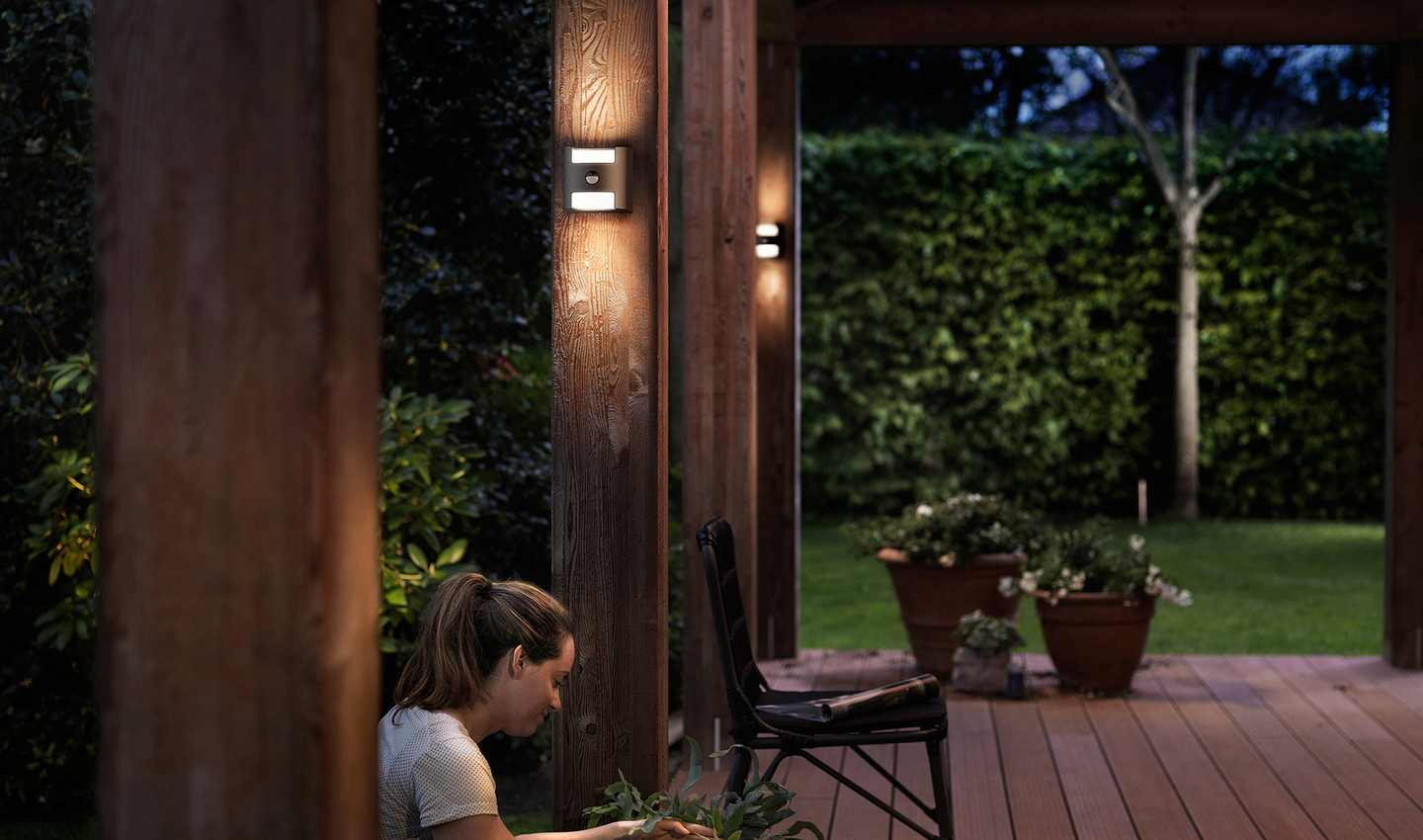 Seinävalaisin Philips Grass Ir 2x4,5W antrasiitti