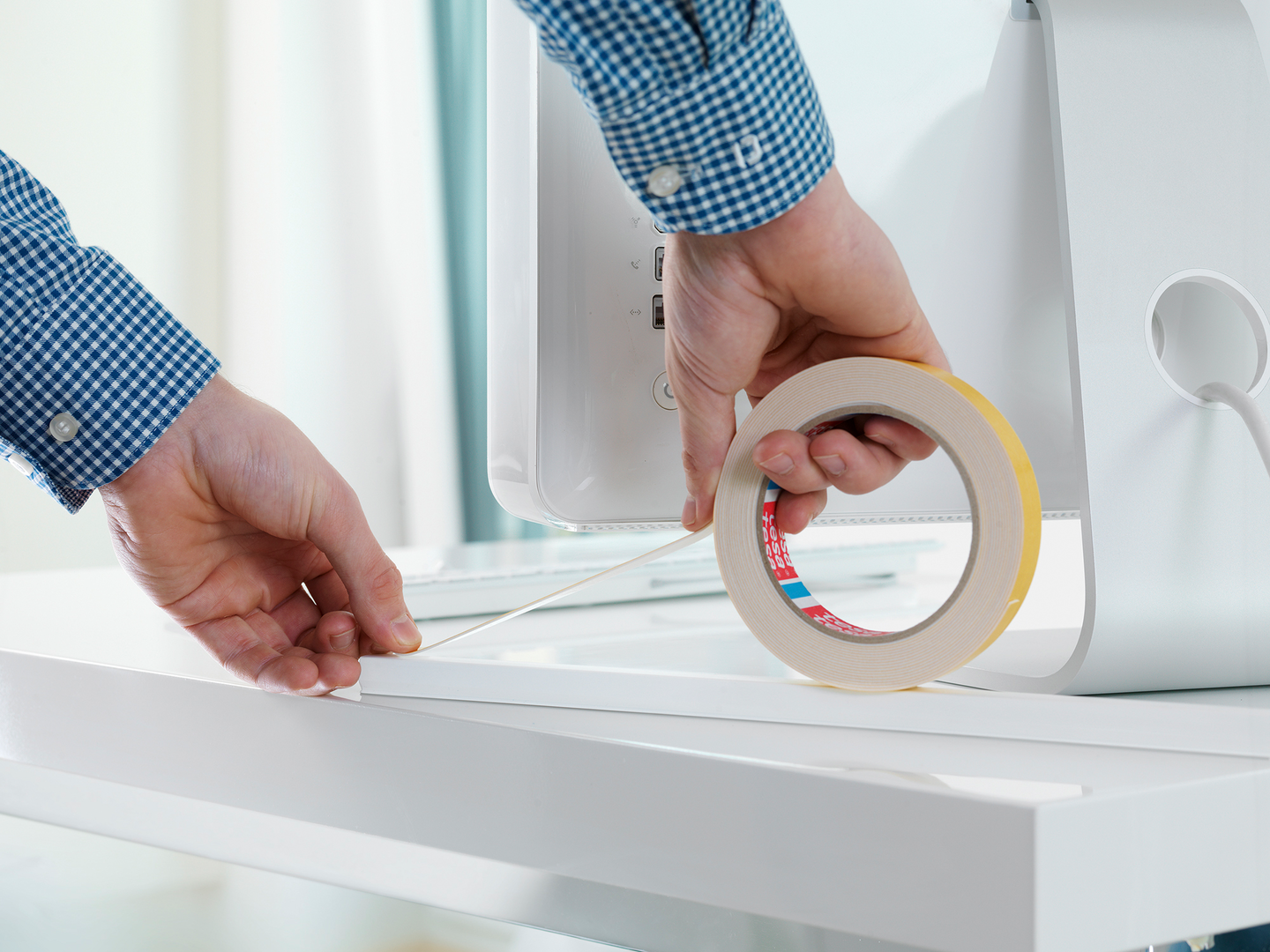 Vahva kaksipuolinen teippi sisätiloihin