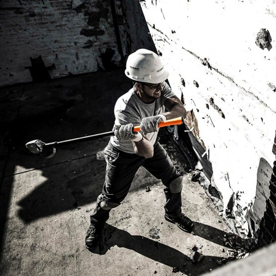 Leka harjalla Fiskars 3,6kg 91cm