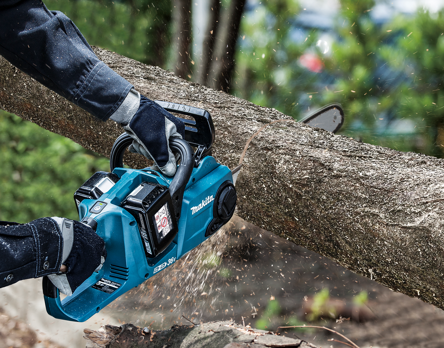 Akkuketjusaha Makita DUC303Z 2x18V LXT runko