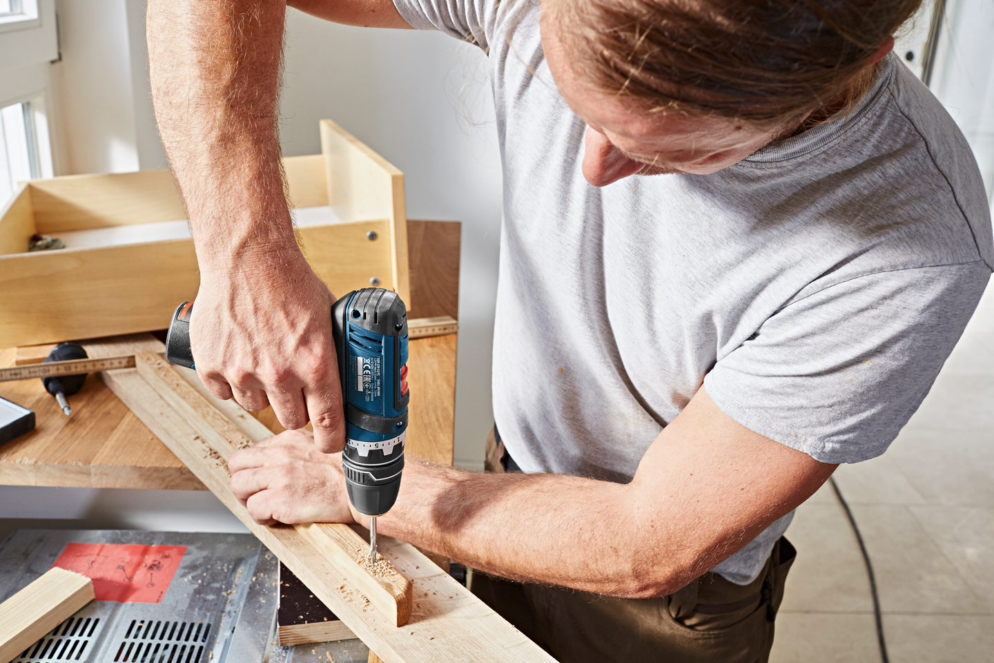 Akkuporakone Bosch GSR 12V-15 FC 2x2,0Ah 4 x ACC