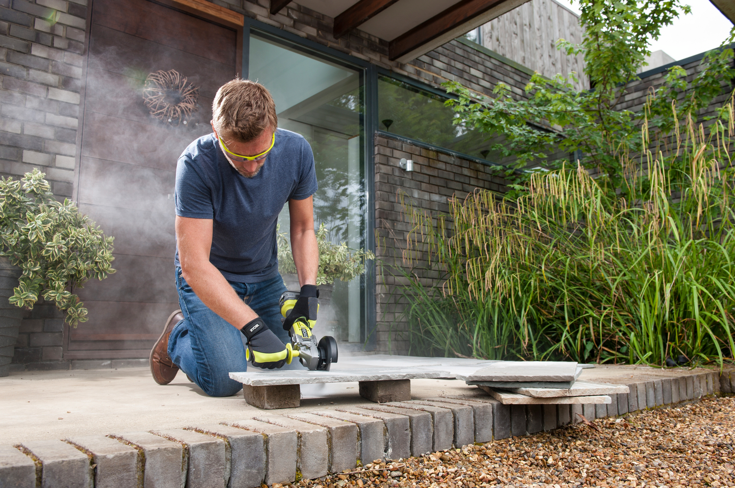 Akkukulmahiomakone Ryobi 18V R18AG7-0