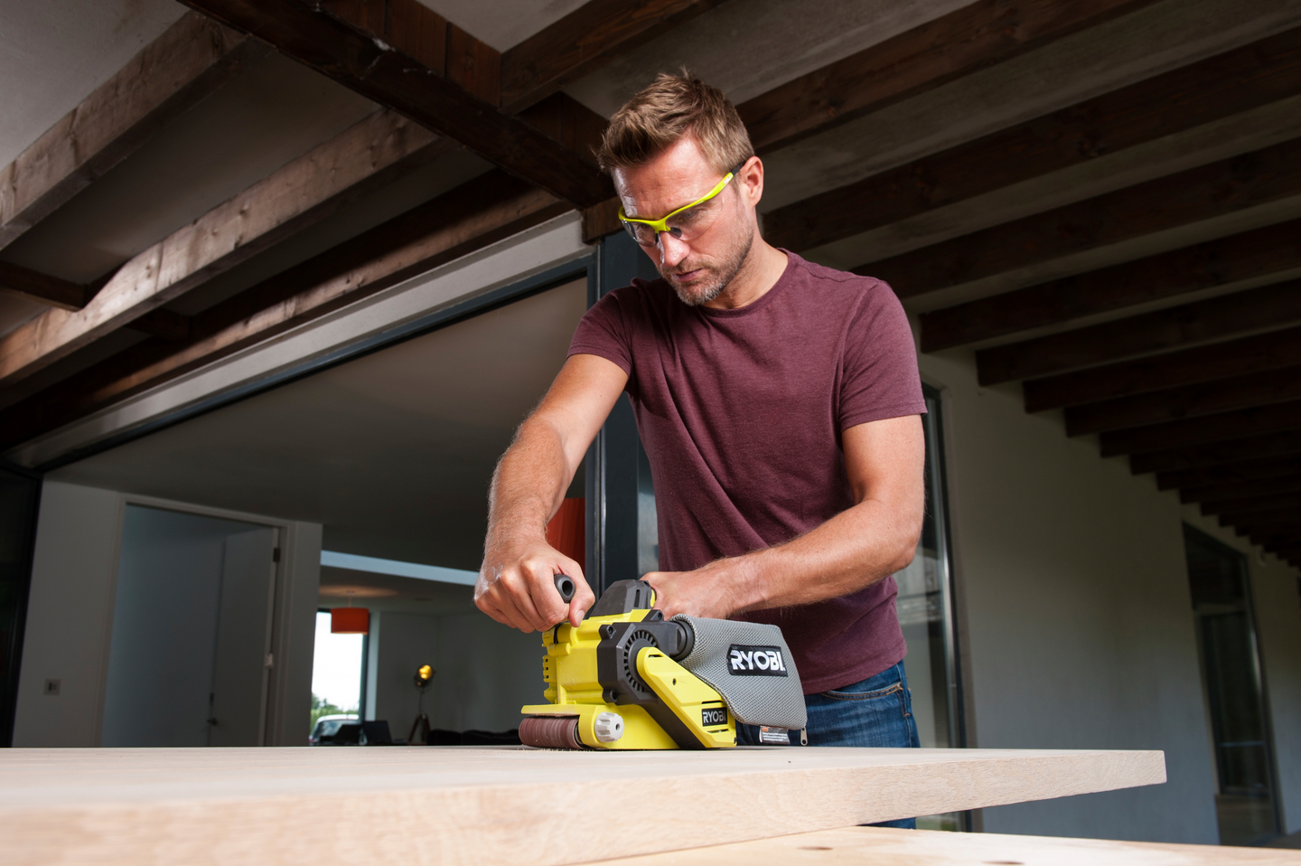 Akkunauhahiomakone Ryobi 18V ONE+ R18BS-0 ei akkua