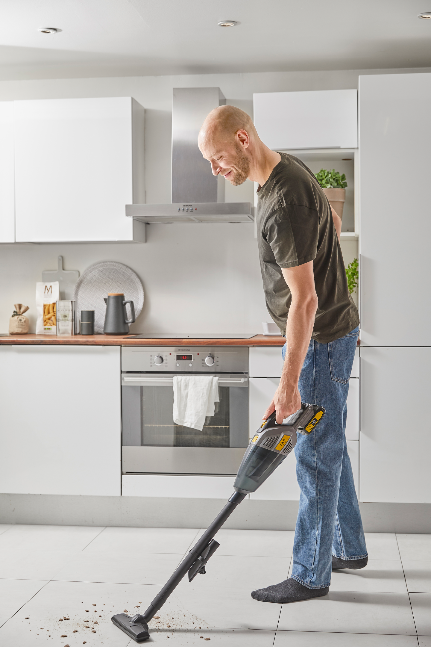 Akkurikkaimuri FXA 18V XCLICK runko + 6 tarviketta