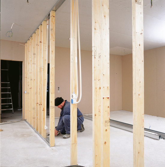 Väliseinätolppa LVL Kerto-T 39x95x6000