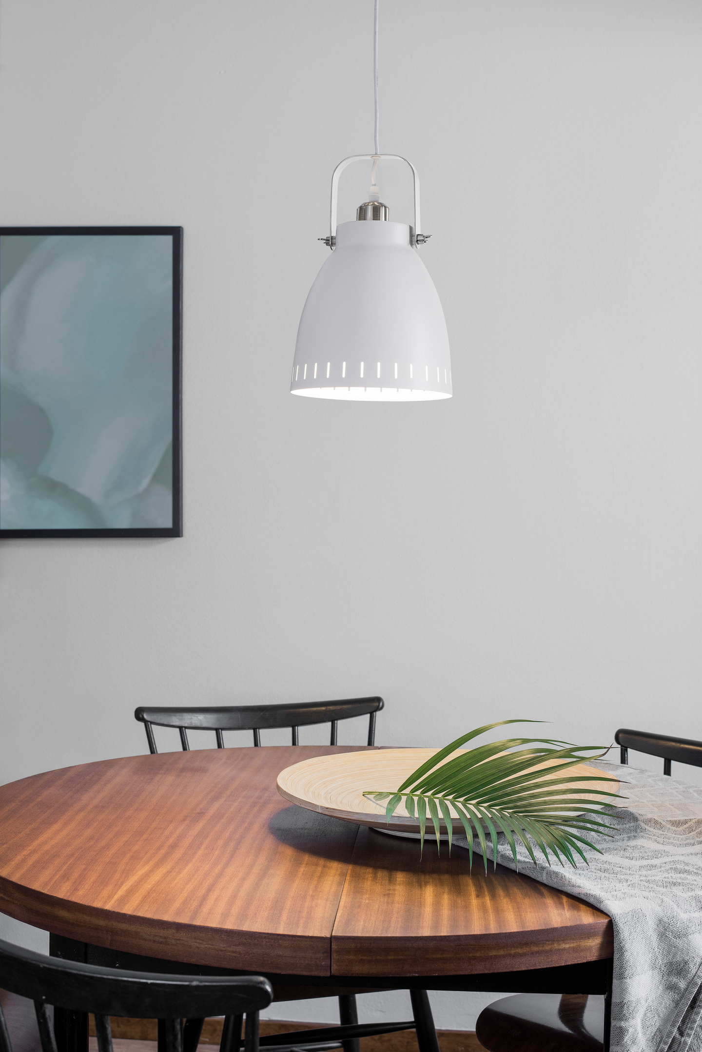 Riippuvalaisin Airam Sansa E27 valkoinen