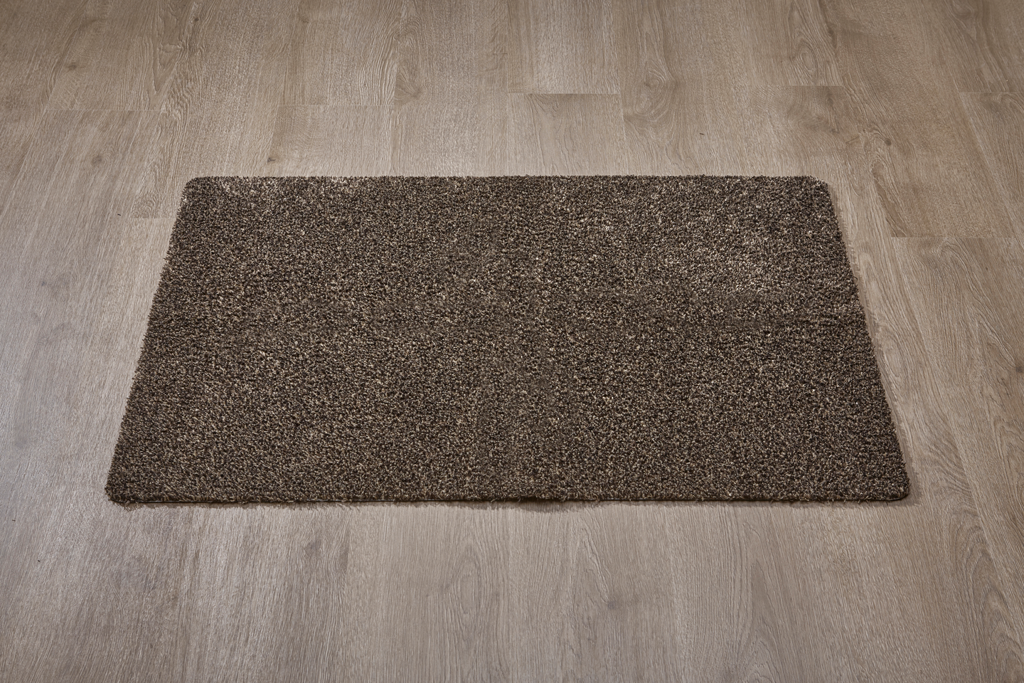 Laminaatti Goodiy Ava tumma H2036 KL32 8mm 1,98m²