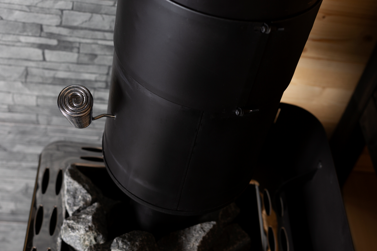 RÖKSPJÄLL HARVIA ISOLERAD SVART