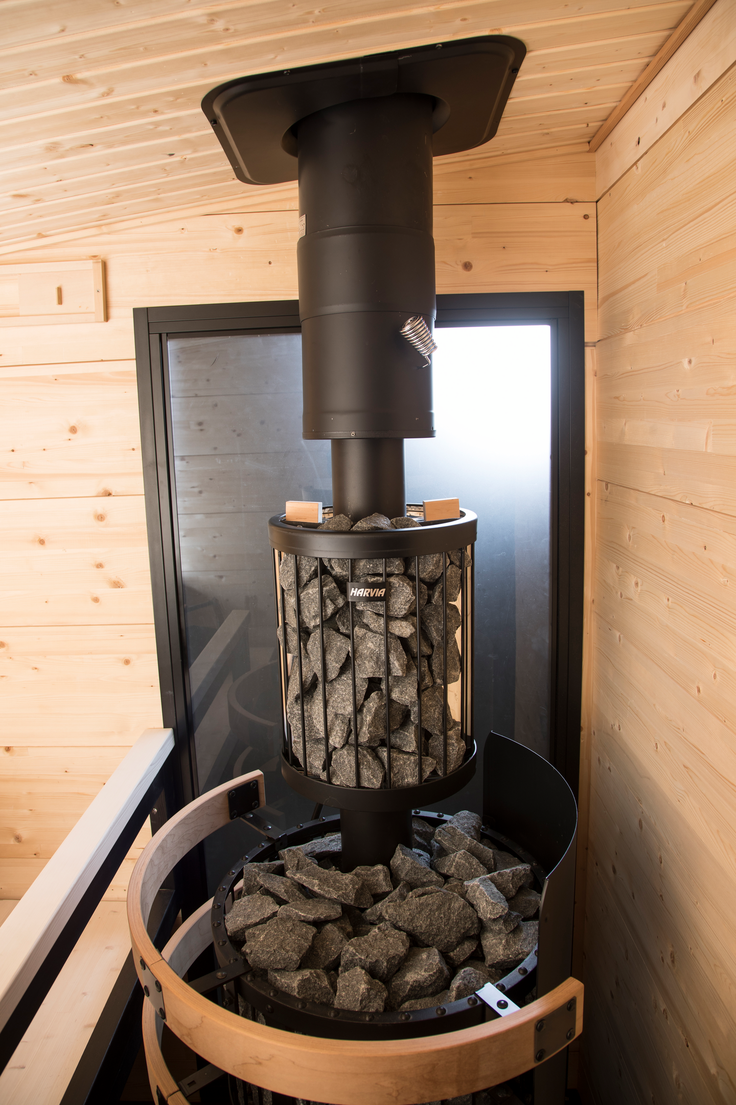 RÖKSPJÄLL HARVIA ISOLERAD SVART