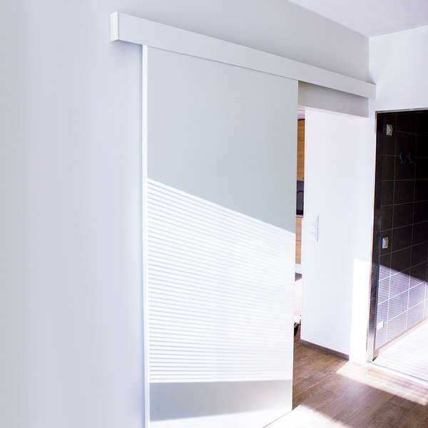 Liukuovikiskosetti Helaform peitelevyllä 655/2100mm/harmaa