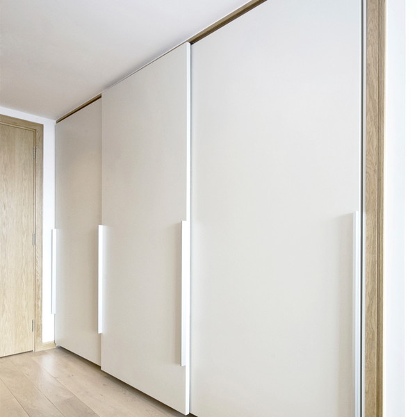 Liukuovikiskosetti Helaform kahdelle kalusteliukuovelle 805/2000mm