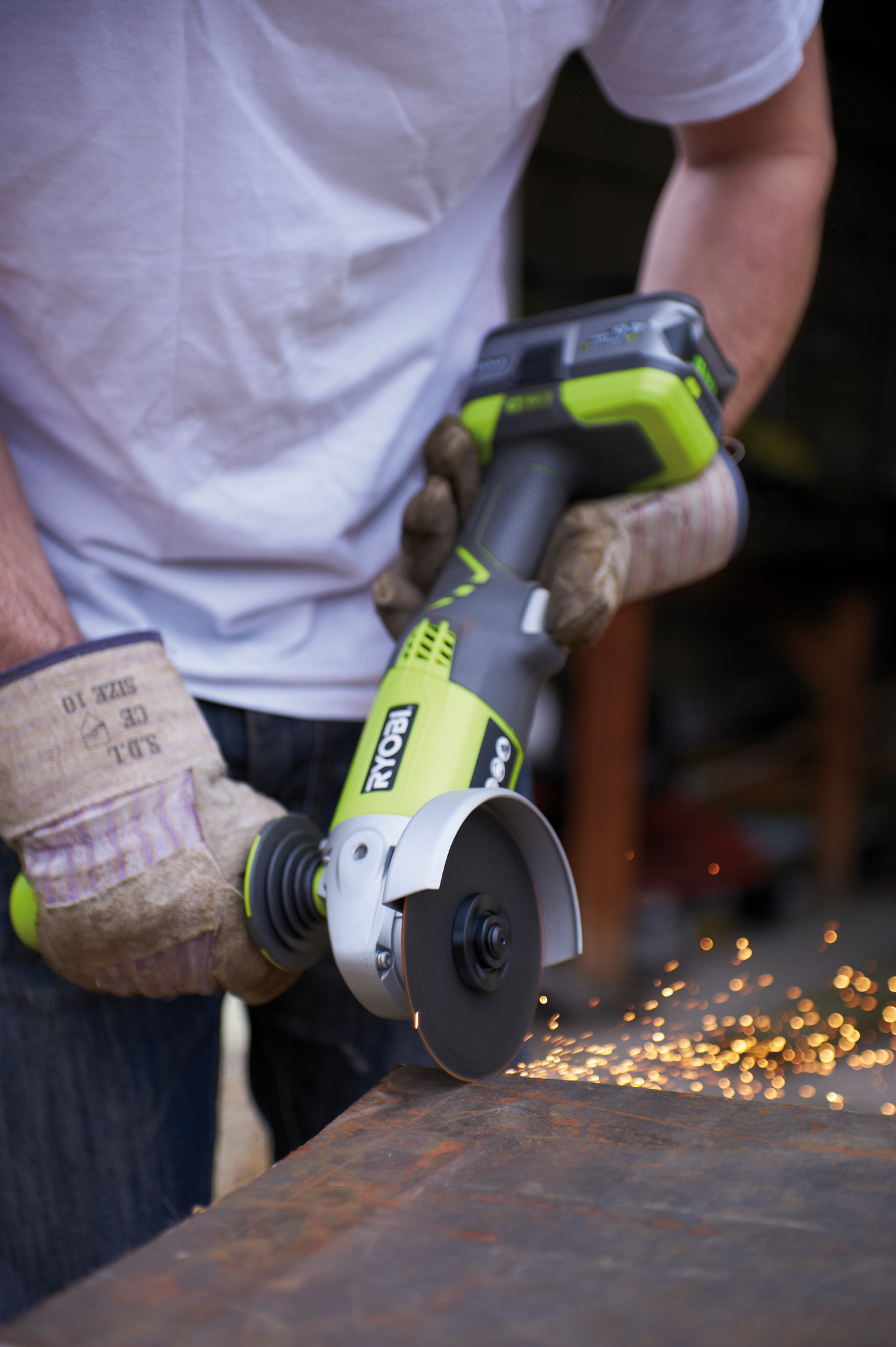 VERKTYGSKIT R18CK4B-252S 18V