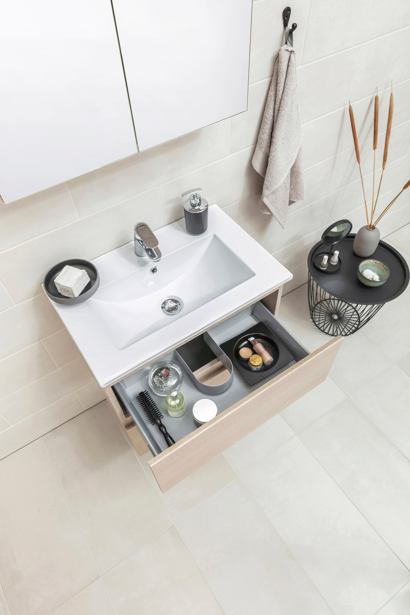 Allaskaappi Cello Sea 60cm vaalea tammi