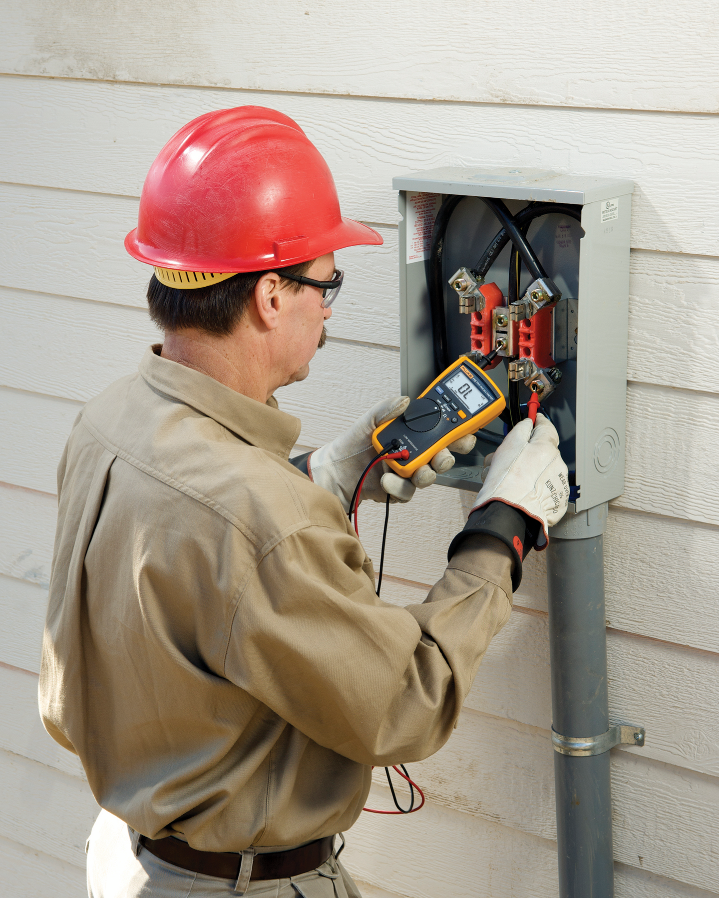 Yleismittari Fluke 113