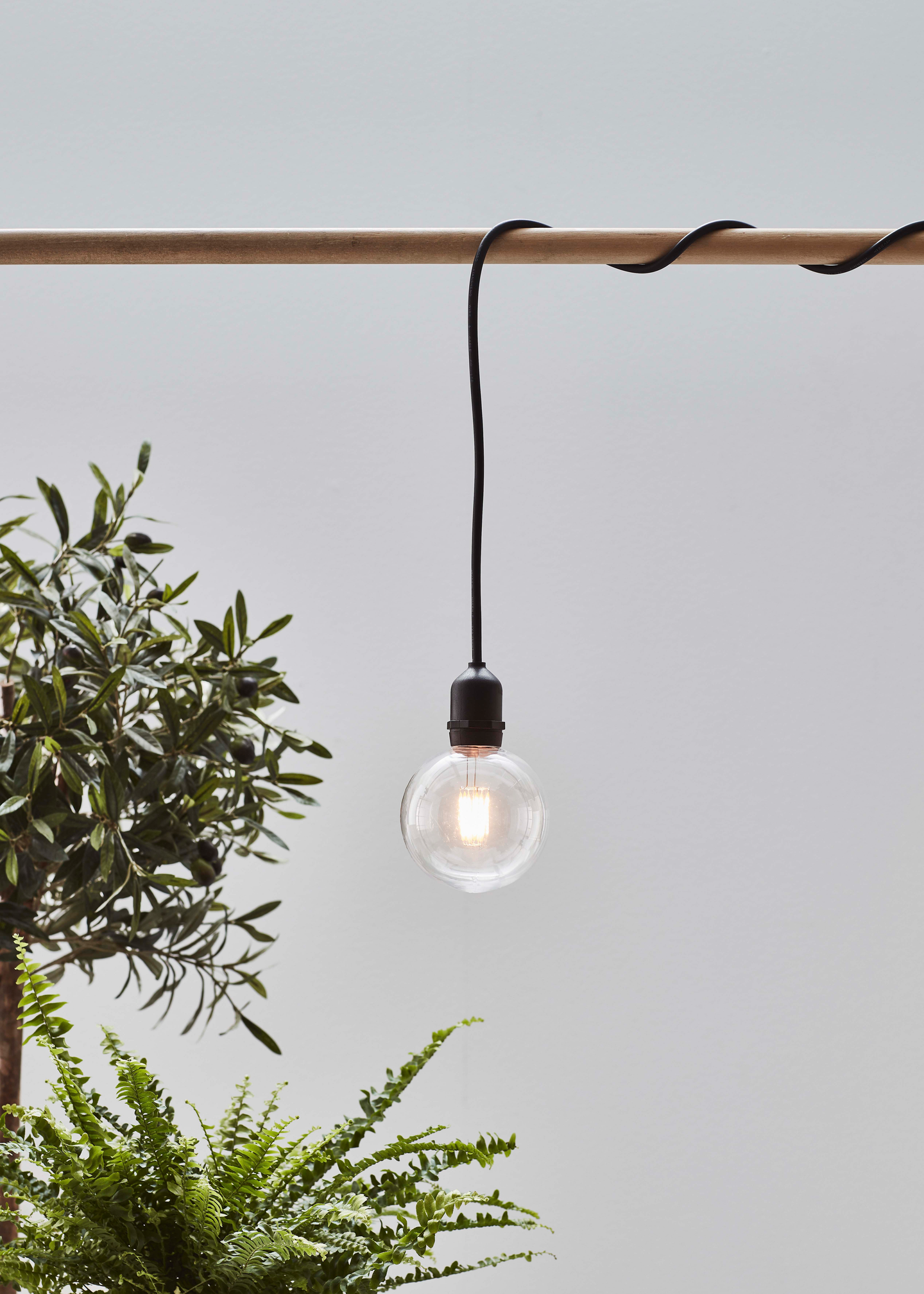 Ulkovalaisin Markslöjd Garden 24 riippuvalaisin