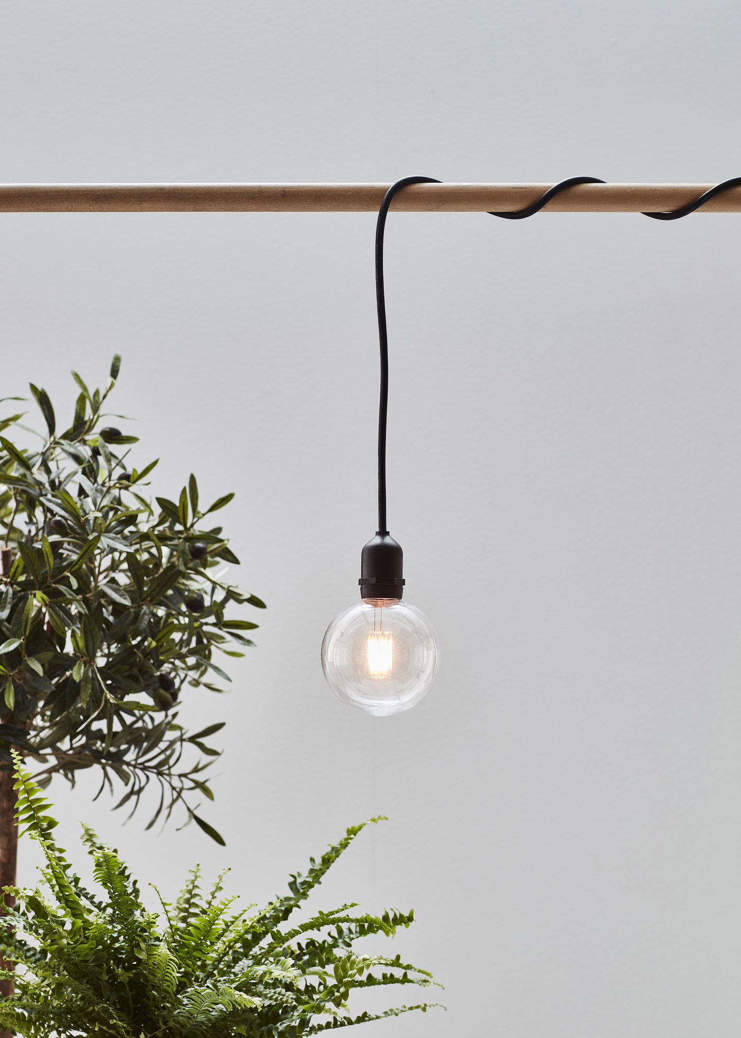 Ulkovalaisin Markslöjd Garden 24 riippuvalaisin