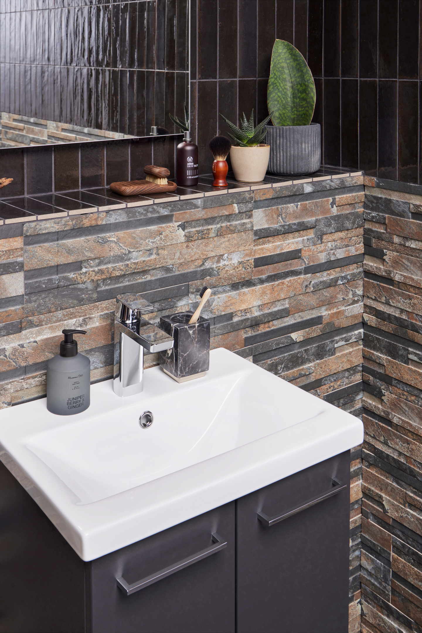 Pesuallas Cello W L51 S39cm posliinia