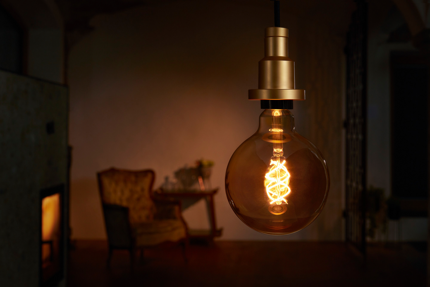 Led-lamppu OSRAM Vintage 1906 Globe Fil 300lm 820 E27 kulta