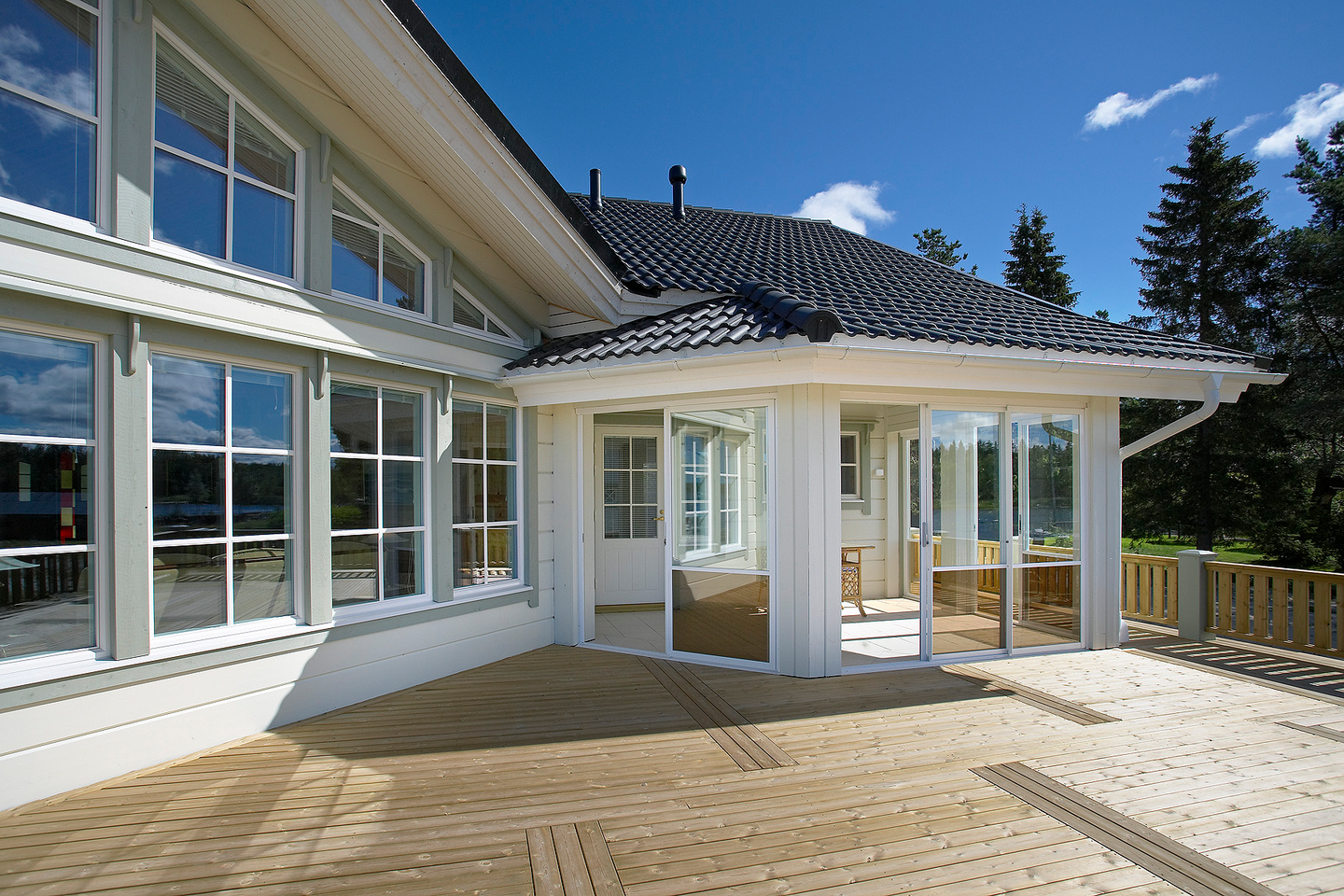 Terassilauta kestopuu sileä AB-luokka vihreä 28x95x4200mm