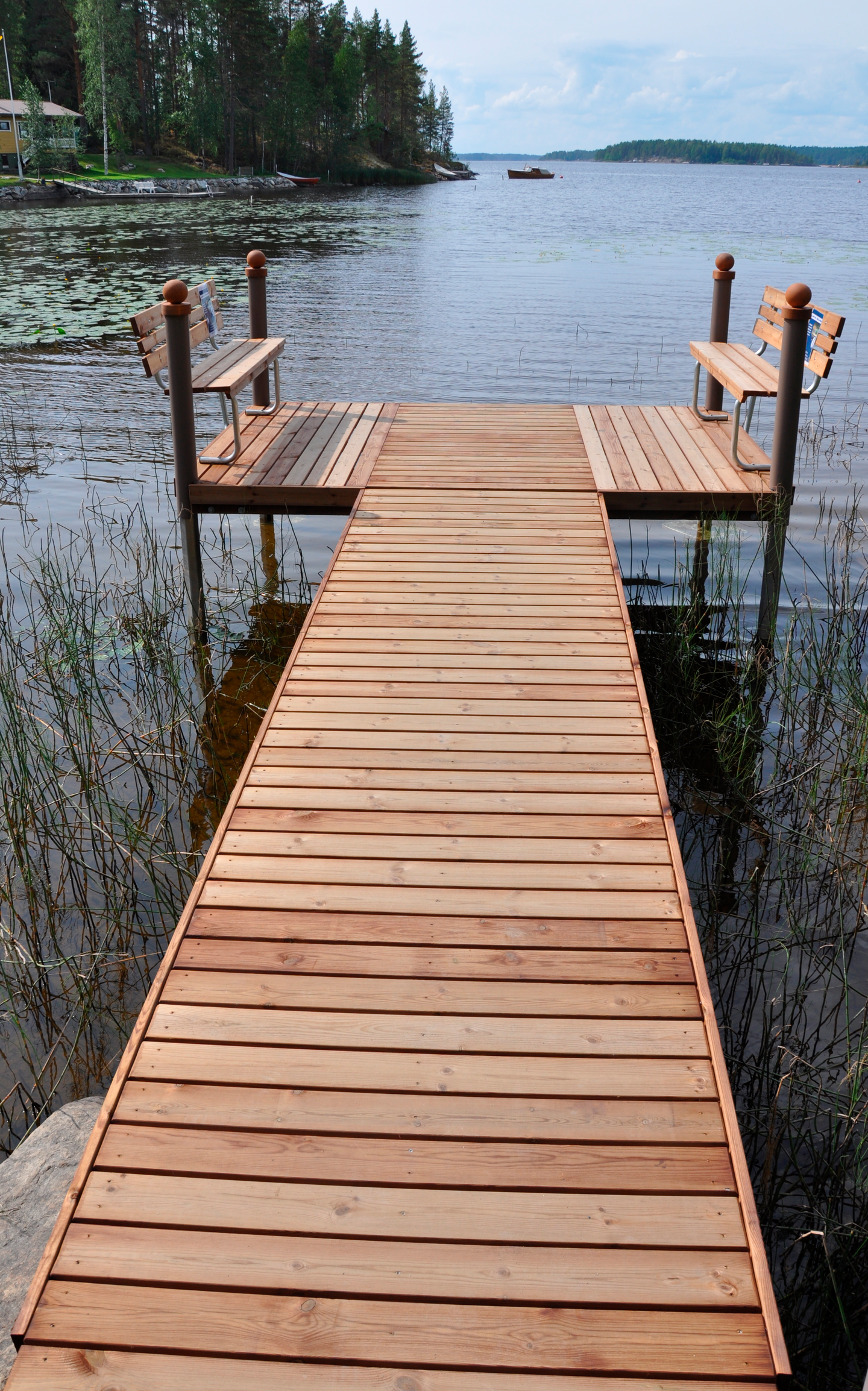 Terassilauta kestopuu sileä AB-luokka ruskea 28x95x5400mm