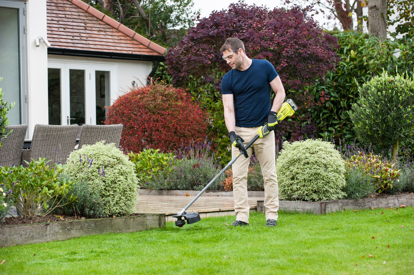 Akkutrimmeri Ryobi OLT1833 18V One+ hiiliharjaton, ei akkua