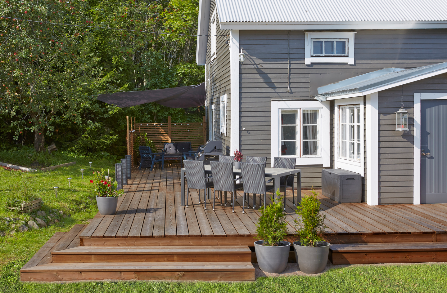 Terassilauta Cello kestopuu ruskea sileä 33x170x4500 NTR/AB