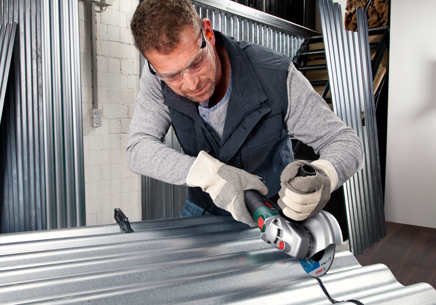 Akkukulmahiomakone Bosch AdvancedGrind 18