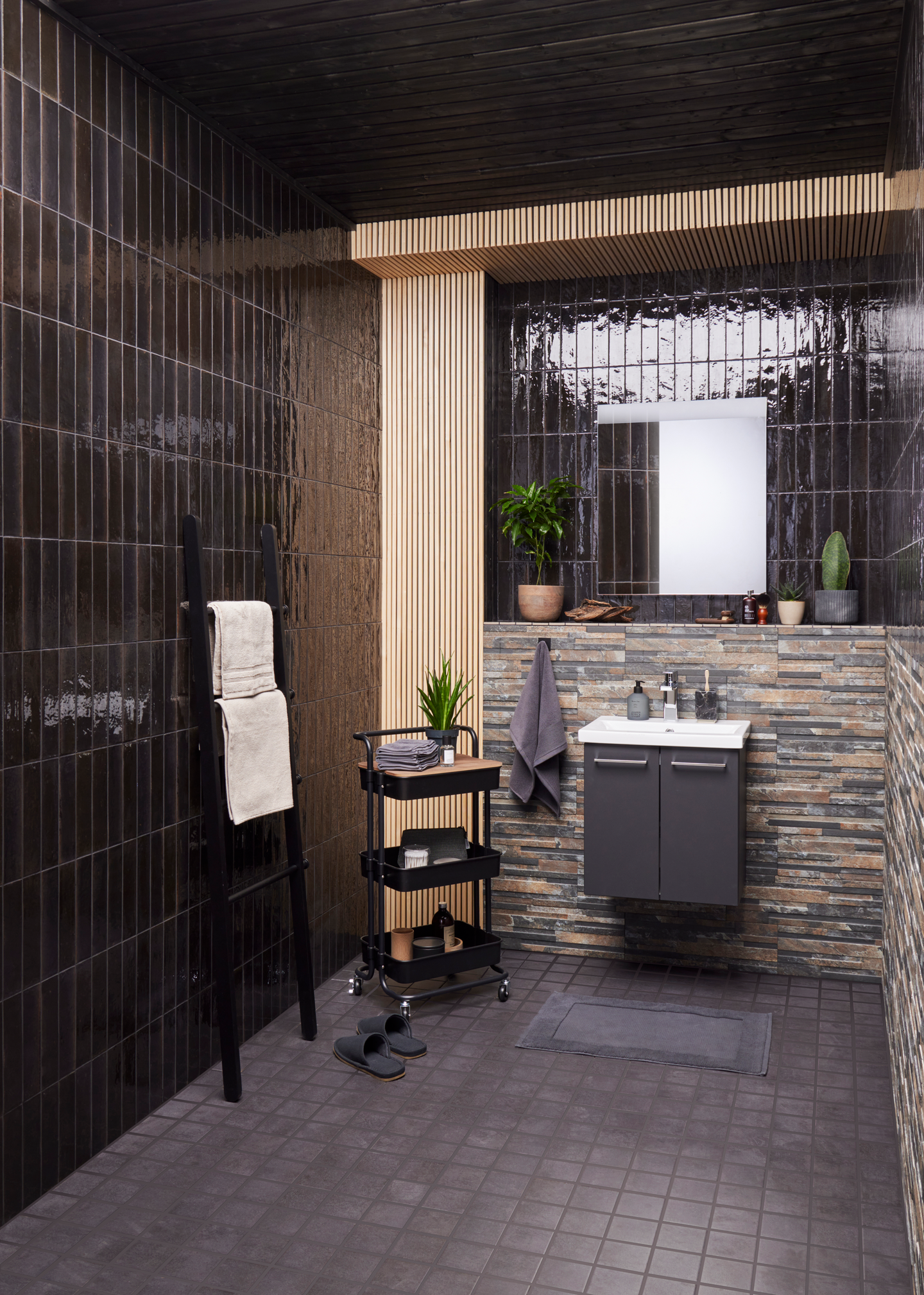 Lattialaatta Cello Saaga 9,7x9,7 antrasiitti 1,44m²