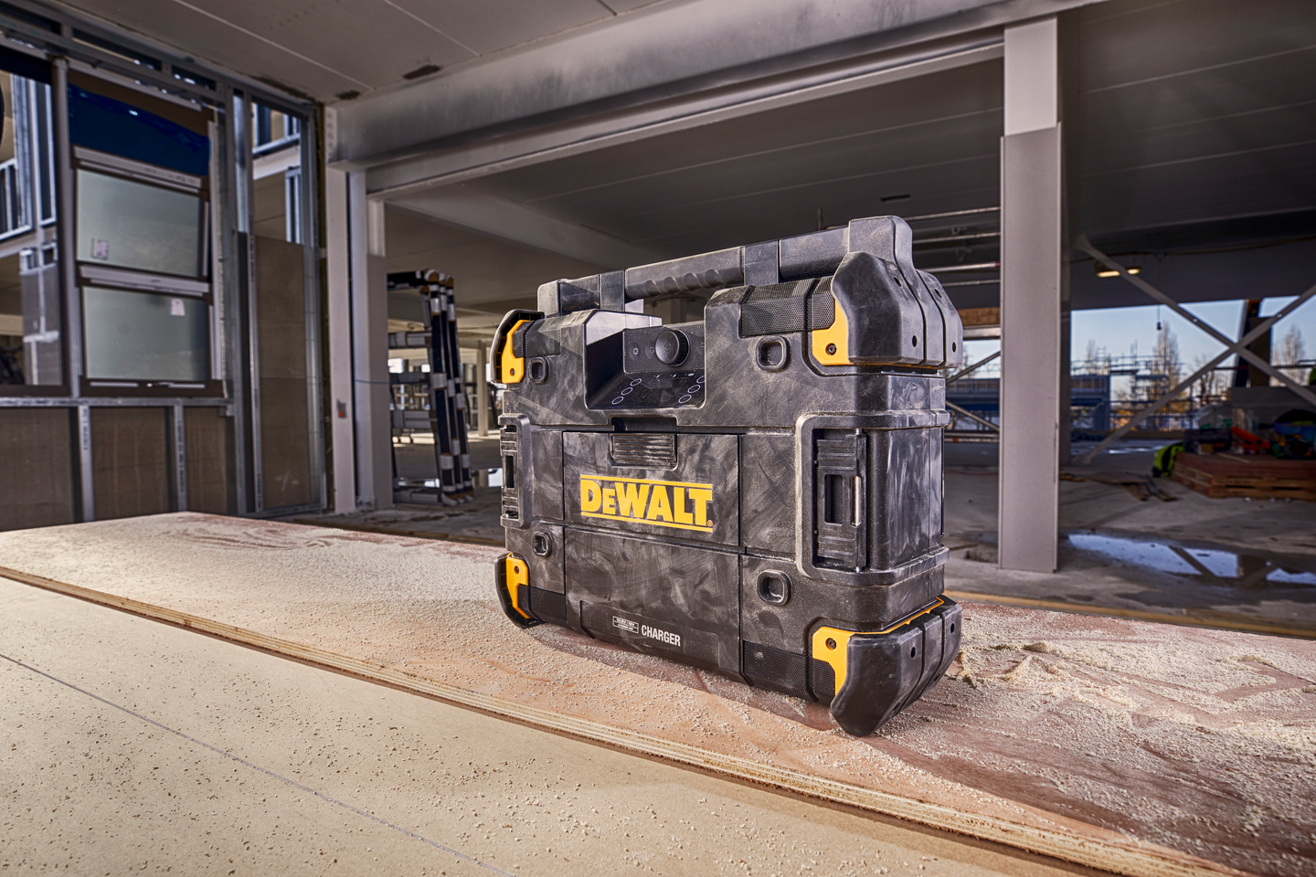 Audio-/latauslaite DeWalt DWST1-81078 TSTAK