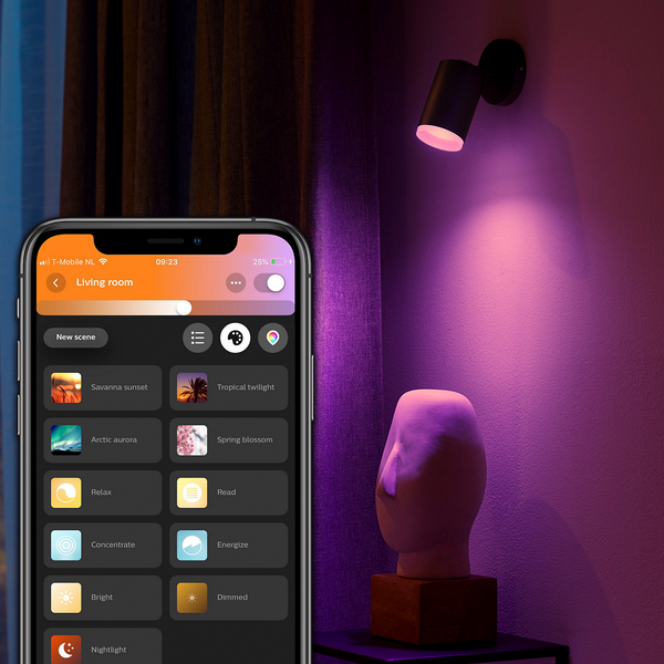 Kohdevalaisin Philips Hue Fugato 350lm 2000-6500K musta