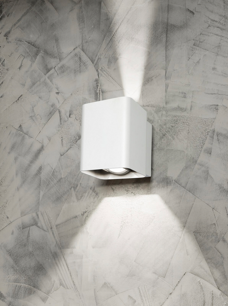 Ulkoseinävalaisin Airam Näsby II IP54 2x6W 2x430lm 4000K valkoinen