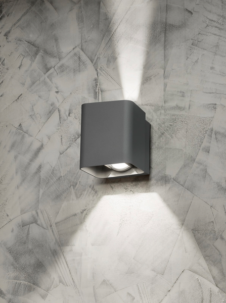 Ulkoseinävalaisin Airam Näsby II IP54 2x6W 2x430lm 4000K antrasiitti