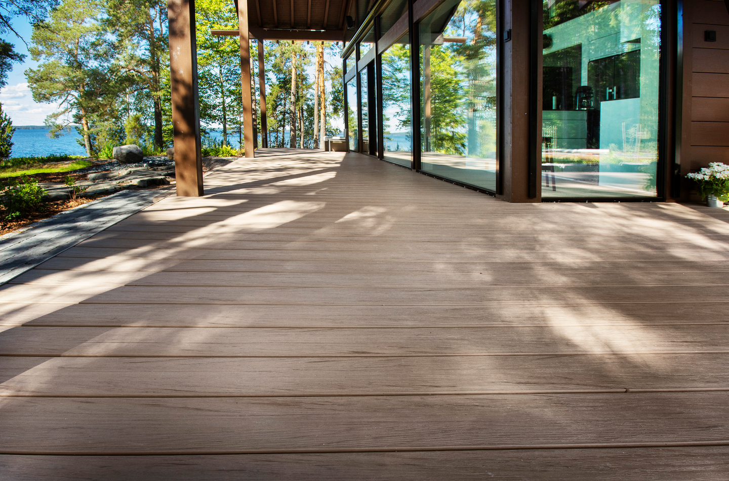 Terassilauta UPM ProFi Piazza One Californian Oak 25x140x4000