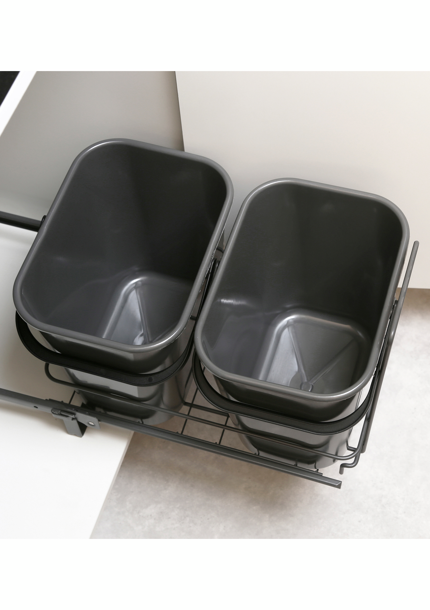 Jätevaunu 2 sankoa LM 65/2 antrasiitti