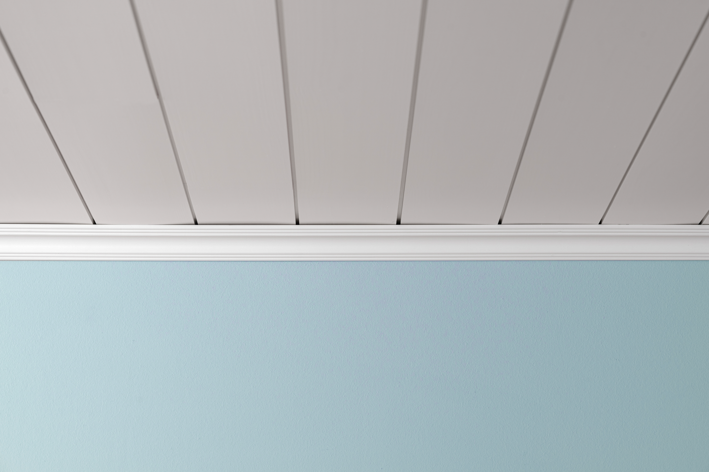 Sisustuspaneeli Cello 15x120x2370 STS3 PP puhtaanvalkoinen 1,56m²