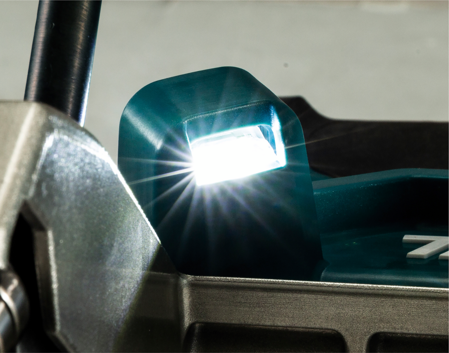 Akkuvannesaha Makita DPB183Z 18V LXT runko