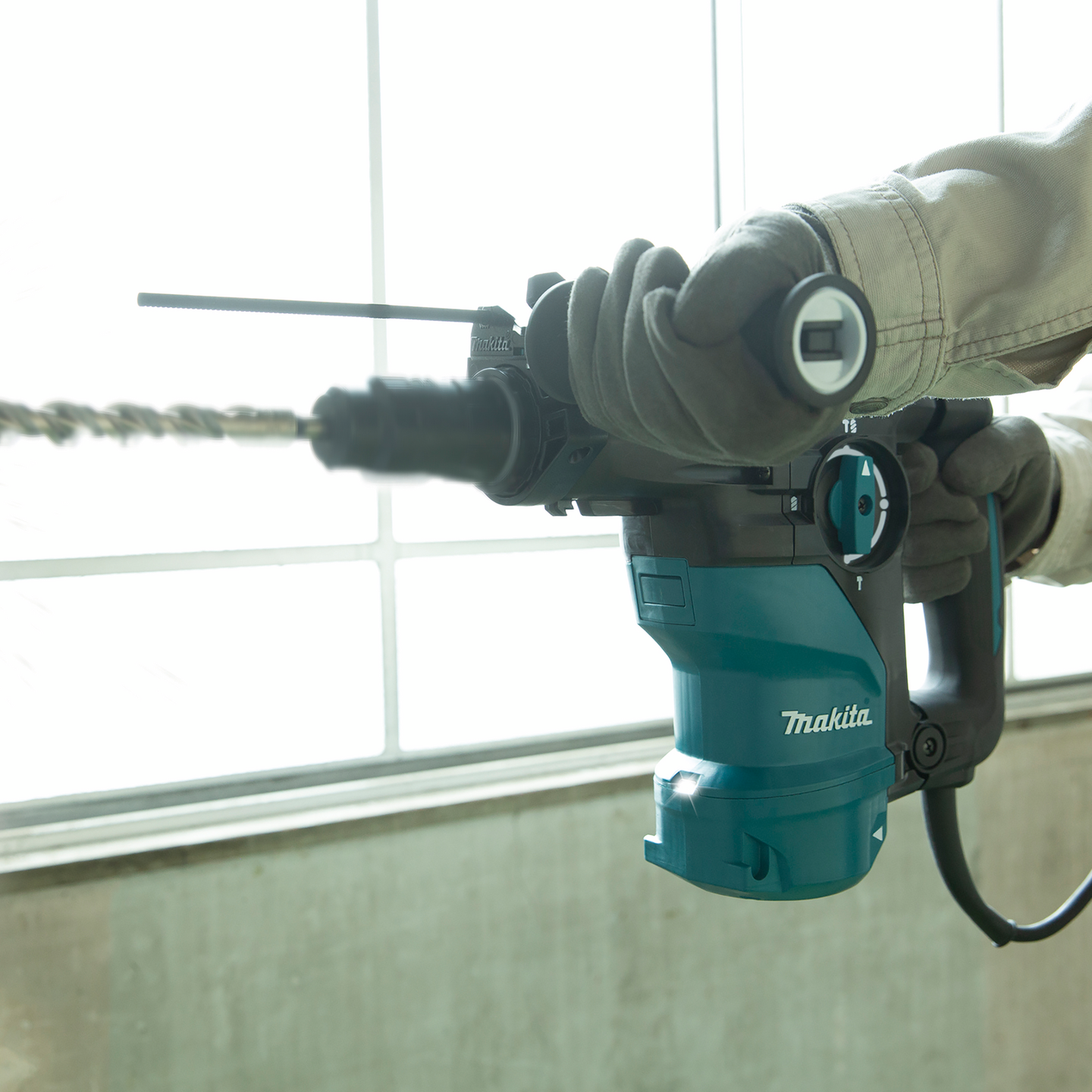 Poravasara Makita HR3012FCJ